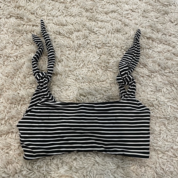 Mikoh Honolulu Top and Zuma Bottom Striped - Picture 2 of 5